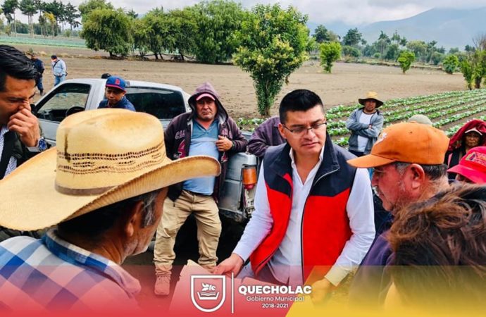 El Presidente Municipal de Quecholac el Lic. José Alejandro Martínez Fuentes sostuvo una reunión con los Comisariados Ejidales en la comunidad de Palmarito Tochapan.