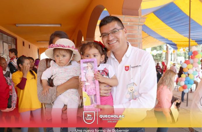 José Alejandro Martínez Fuentes llevó a cabo la graduación de CONAFE en la comunidad de Guadalupe Enríquez