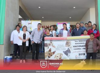 José Alejandro Martínez Fuentes llevó a cabo la inauguración de la jornada nacional de vacunación canina y felina contra la rabia en Quecholac.