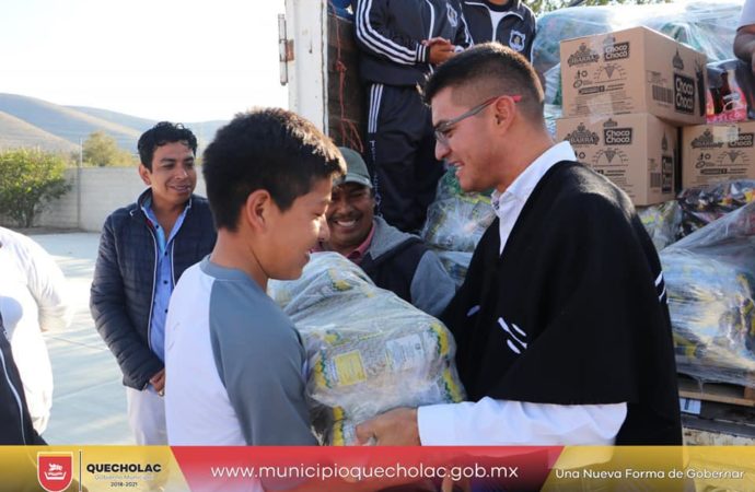 José Alejandro Martínez Fuentes Entrega más de 1 tonelada de Despensa para el Comedor Escolar en Guadalupe Enriquez.