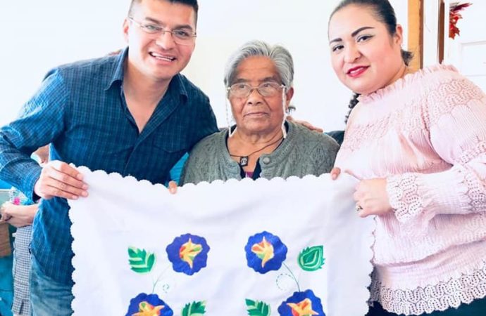 Alcalde mejora las instalaciones de la casa del Abue en Quecholac