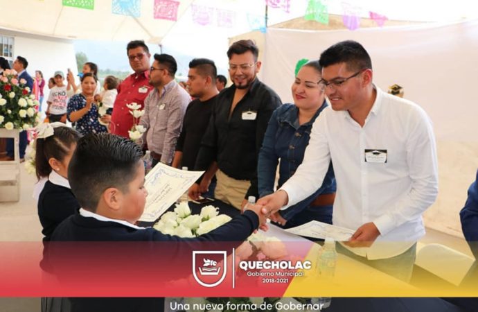 José Alejandro Martínez Fuentes invitado especial en «La Escuela Primaria Maestro Raúl Isidro Burgos» en la Comunidad de Palmarito Tochapan.