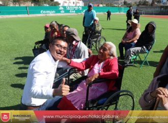 José Alejandro Martínez Fuentes celebró el Día Internacional de la Discapacidad en Quecholac.