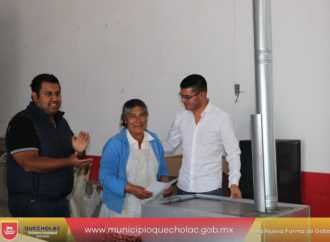 José Alejandro Martínez Fuentes hizó entrega de 150 Estufas Ecologicas a familias con Rezago Social en Quecholac.