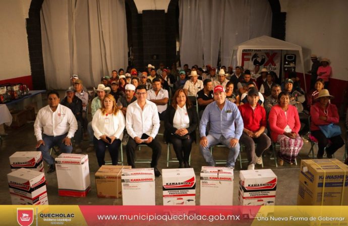 José Alejandro Martínez Fuentes organizó la 3er. Entrega de motobombas y aspersoras para apoyo al campo.