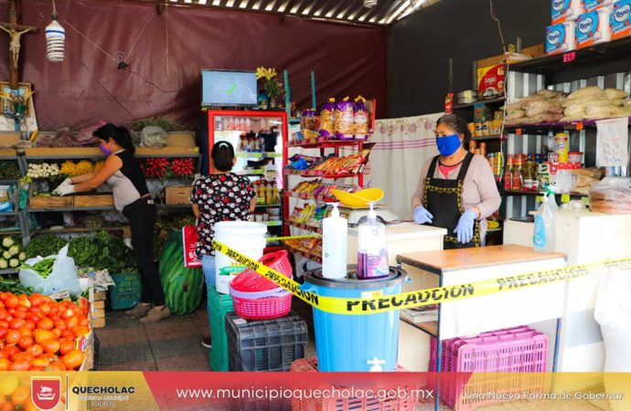 José Alejandro Martínez Fuentes tomó medidas de prevención en el Mercado Municipal ante el covid-19