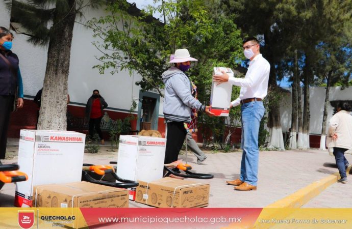 José Alejandro Martínez Fuentes hizo entrega de 43 kits de Herramientas en Quecholac.