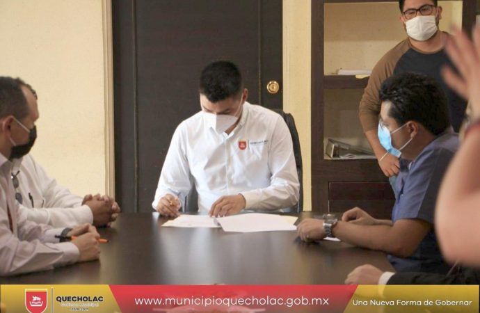 José Alejandro Martínez Fuentes firmó convenio para un nuevo campus de la IEDEP en el Municipio de Quecholac.