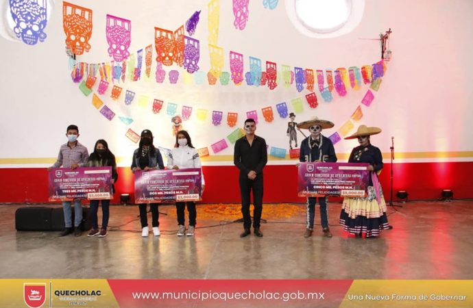 José Alejandro Martínez Fuentes organizo Concurso de Ofrendas de manera virtual.