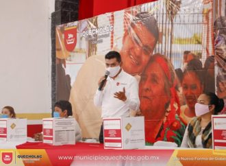 José Alejandro Martínez Fuentes entrega 4287 Despensas para mujeres embarazadas.