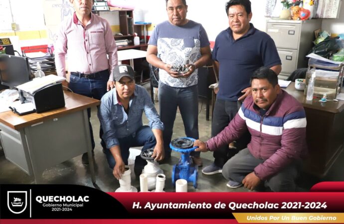 Villanueva recibe equipo para brindar mantenimiento a las tomas de agua potable.