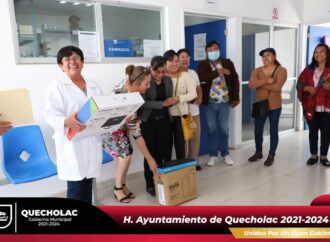 Entregan Equipos de Computo en el centro de Salud de San Simón y el IMSS de Quecholac.